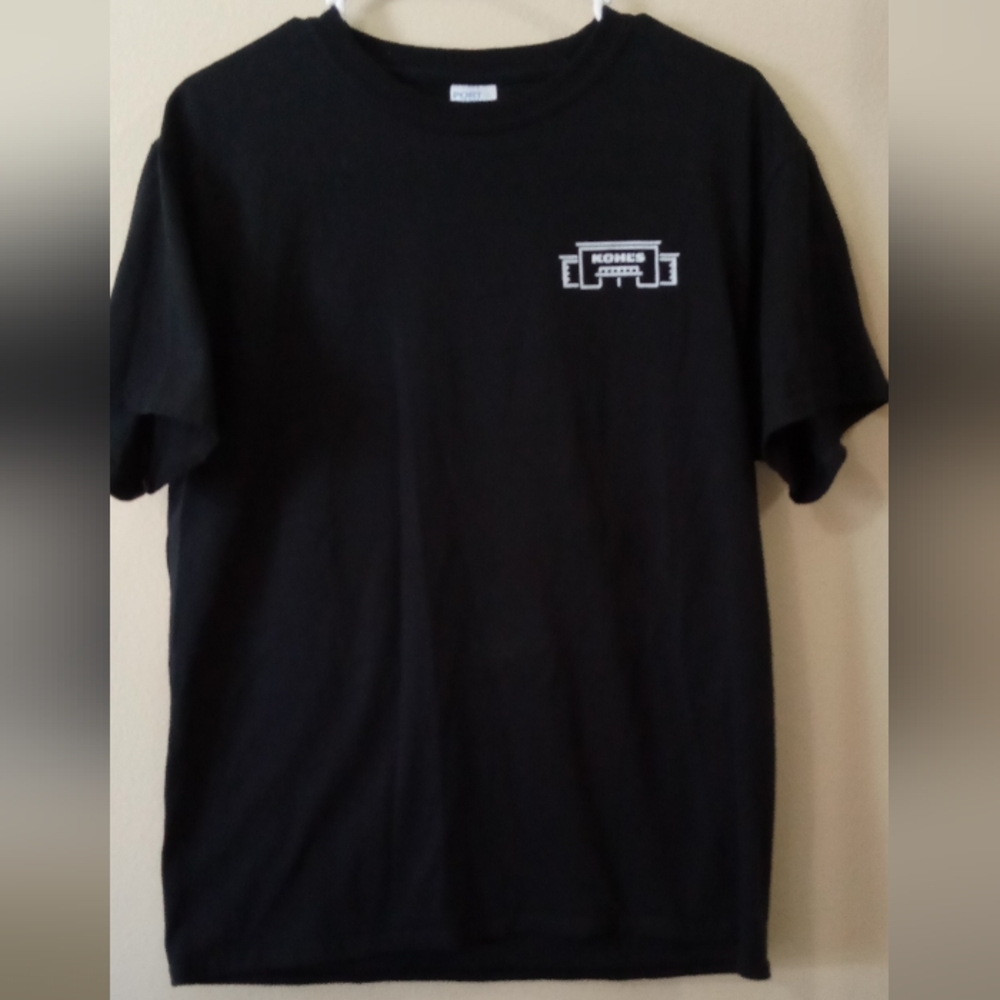 graphic tee